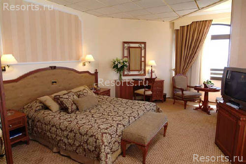 Alexander the Great Hotel 13